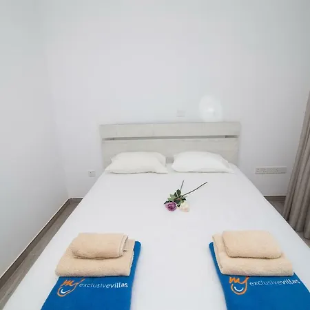 بيت للعطل Lynn Boutique Beachfront *