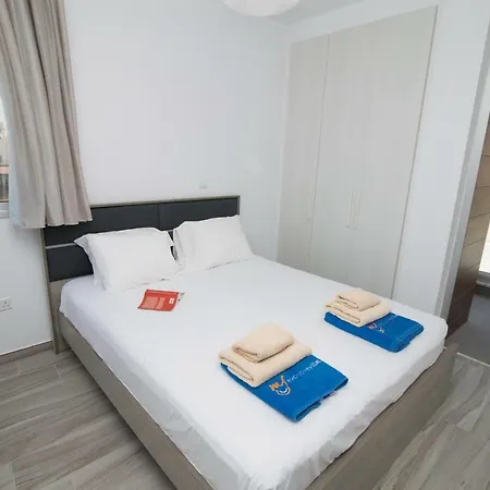 Lynn Boutique Beachfront * Ayia Napa