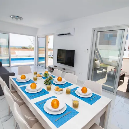 Holiday home Lynn Boutique Beachfront